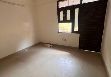 Room in 1 BHK Builder Floor at Saket – for Rent