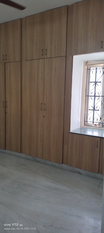 Room in 3 BHK Apartment at Pavani Laxmi Nivas, Madhapur – for Rent