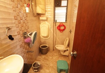 Bathroom in 3 BHK Apartment at Shree Ganraj Heights, Thakurli – for Sale