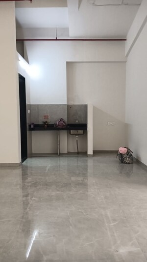 Room in  Shop at Om Shraddha Apartment, Borivali West – for Rent