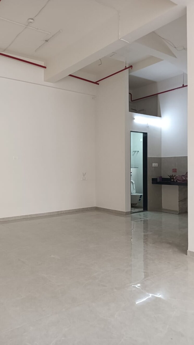 Room, om-shraddha-apartment Commercial Shop 555 Sq.Ft. In Borivali West Mumbai 9351246