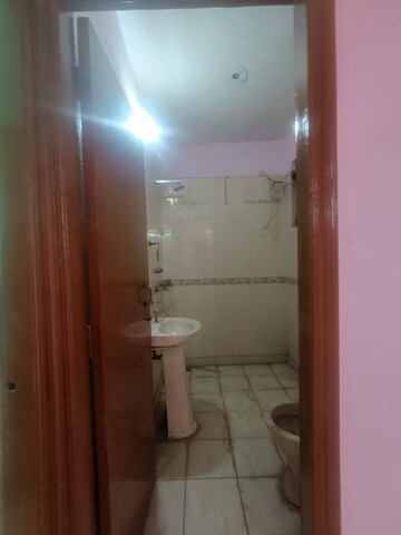 Bathroom in 2 BHK Builder Floor at Green Fields Colony – for Rent