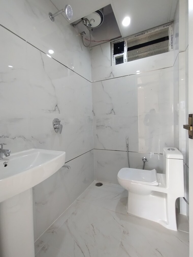 Bathroom, sv-meadows 2 Bedroom 770 Sq.Ft. Apartment In Cv Raman Nagar Bangalore 9351376