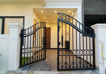 Bedroom in 3 BHK Villa at Vanshika Ontario, Faizabad Road – for Sale