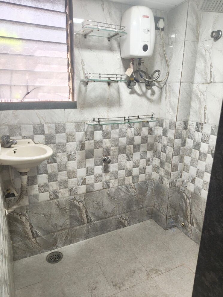 Bathroom, kopar khairane 1 Bedroom 626 Sq.Ft. Apartment In Kopar Khairane Navi Mumbai 9351509