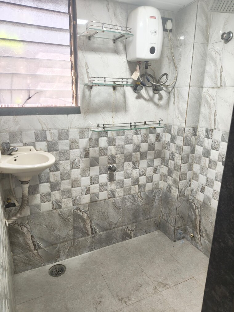 Bathroom, kopar khairane 1 Bedroom 626 Sq.Ft. Apartment In Kopar Khairane Navi Mumbai 9351509