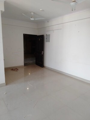 2 BHK Apartment For Rent in JM Florence, Tech Zone 4 Greater Noida