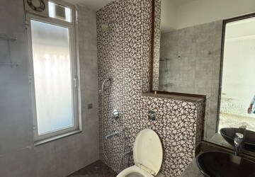 Attached Bathroom in 2 BHK Apartment at Omkar Alta Monte, Malad East – for Rent