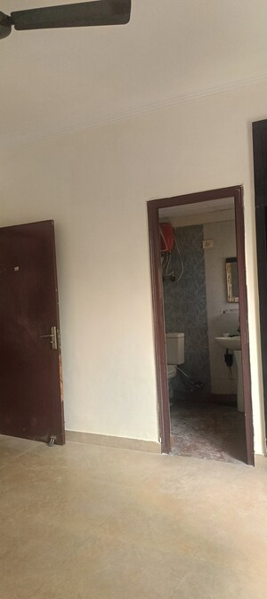 Room in 3 BHK Apartment at Gardenia Gateway, Sector 75 – for Rent