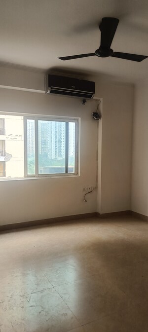 Room in 3 BHK Apartment at Gardenia Gateway, Sector 75 – for Rent