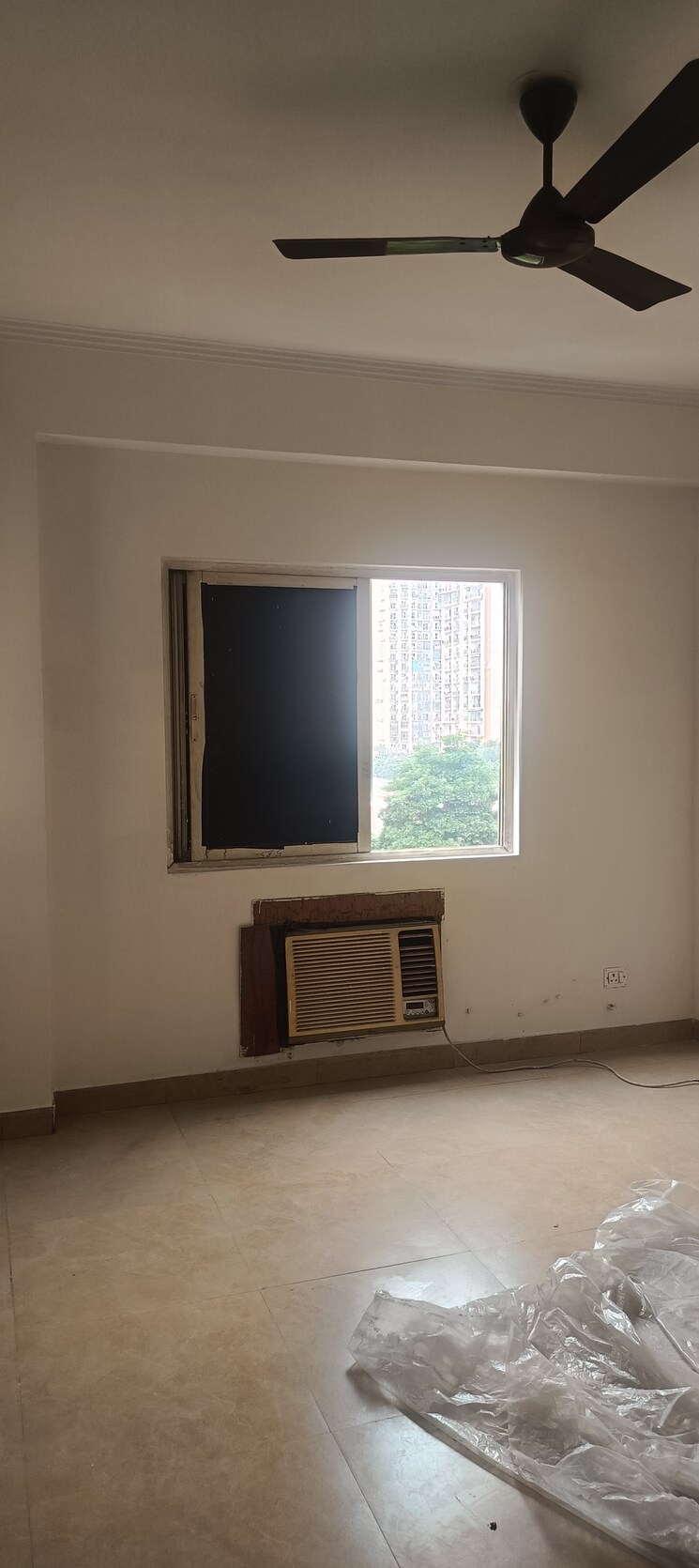 Room, gardenia-gateway 3 Bedroom 1700 Sq.Ft. Apartment In Sector 75 Noida 9351614