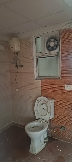 Bathroom in 3 BHK Apartment at Gardenia Gateway, Sector 75 – for Rent