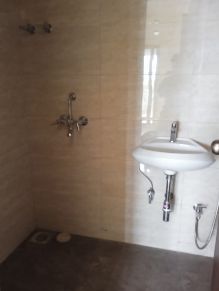 Bathroom, mj-shah-centrio 2 Bedroom 1050 Sq.Ft. Apartment In Govandi Mumbai 9351581