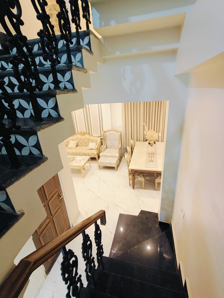 Master Bedroom, vanshika-ontario 3 Bedroom 2700 Sq.Ft. Villa In Faizabad Road Lucknow 9351703