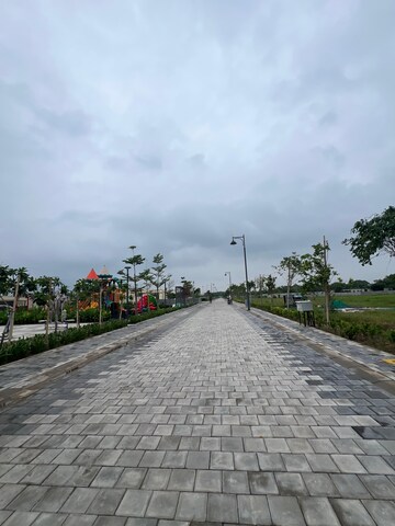 Plot For Sale in Sector 84