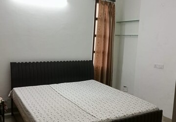 Master Bedroom in 3 BHK Apartment at Prem Satyam Swastik Apartment, Patiala Road – for Rent