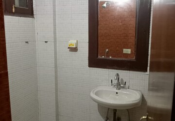 Bathroom in 3 BHK Apartment at Prem Satyam Swastik Apartment, Patiala Road – for Rent