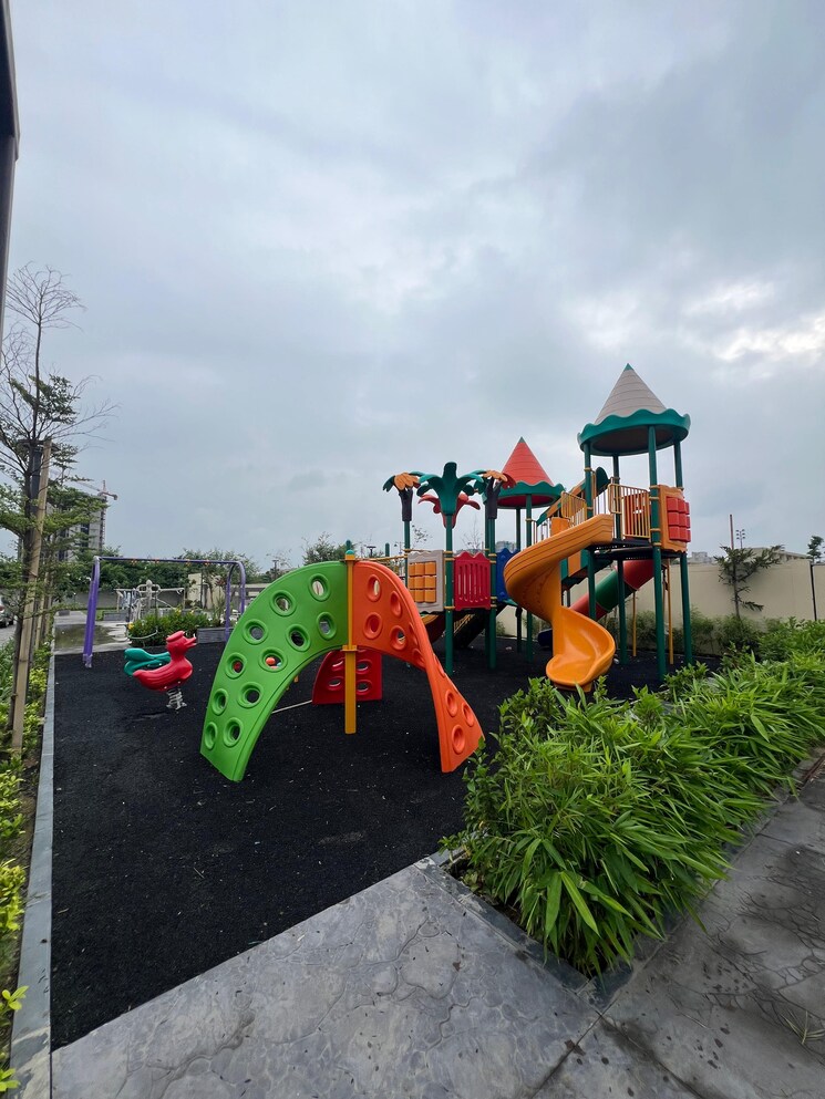 Garden, sector 84  118 Sq.Yd. Plot In Sector 84 Faridabad 9351694