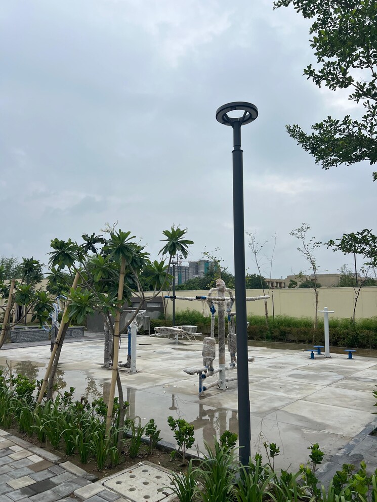 Garden, sector 84  118 Sq.Yd. Plot In Sector 84 Faridabad 9351694