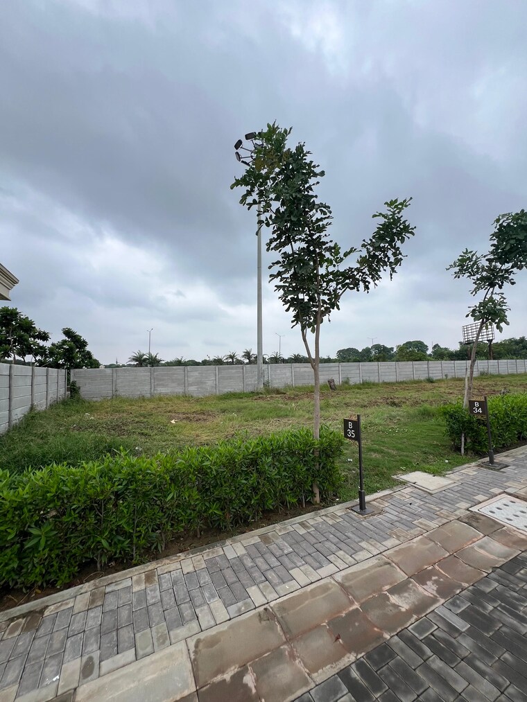 undefined, sector 84  118 Sq.Yd. Plot In Sector 84 Faridabad 9351694