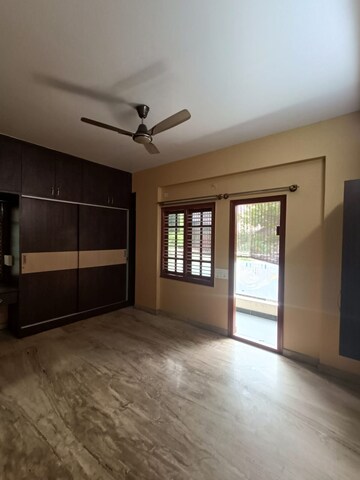Room in 3 BHK Builder Floor at Vinayaka Enclave, Btm Layout – for Sale