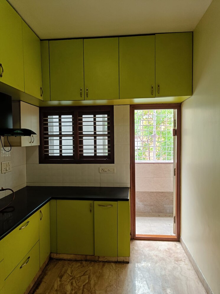 Kitchen, vinayaka-enclave 3 Bedroom 1500 Sq.Ft. Builder Floor In Btm Layout Bangalore 9351798