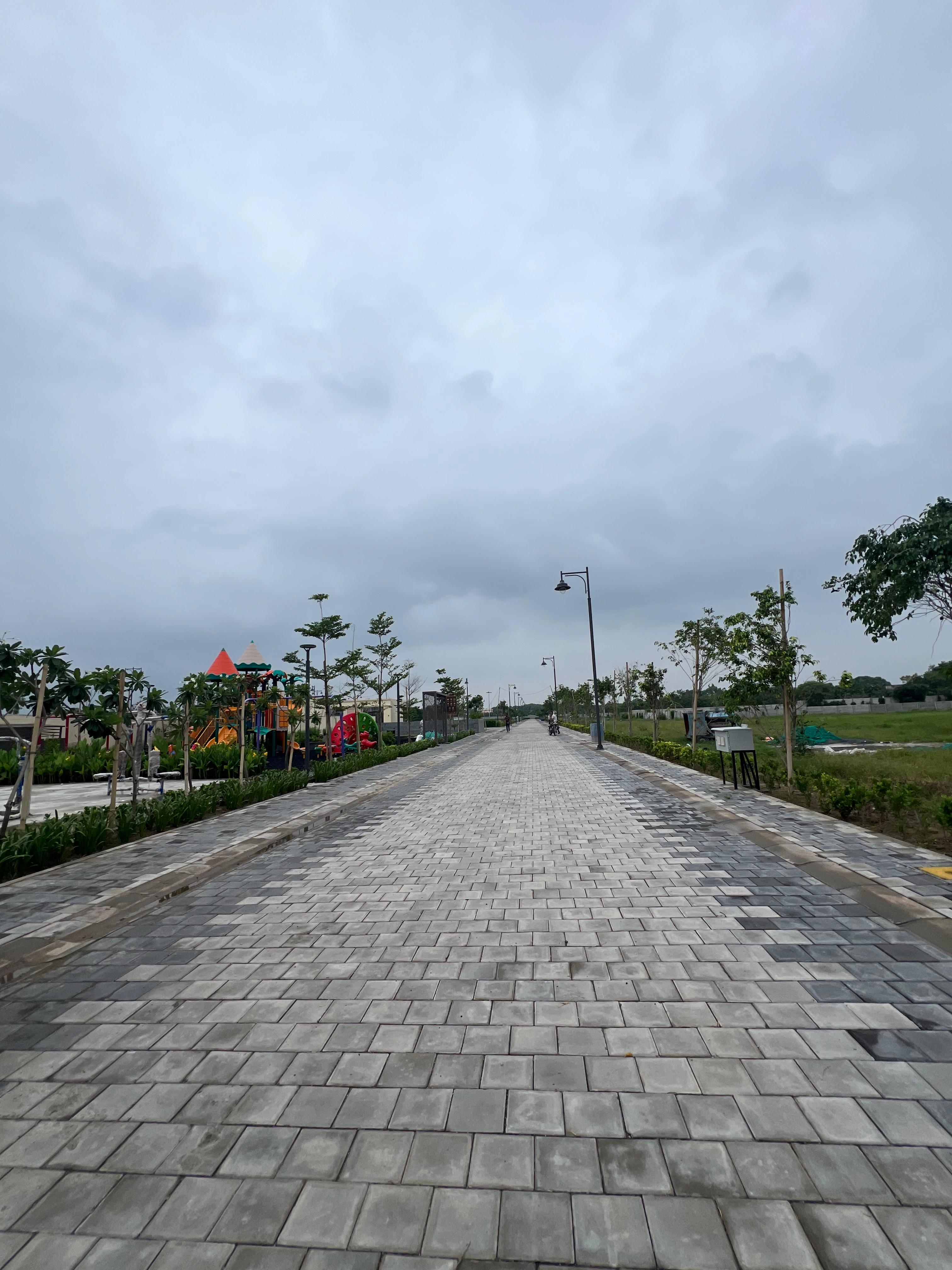 Plot For Sale in Sector 84