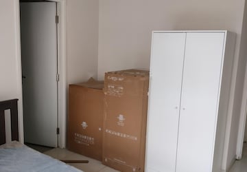 Room in 1 BHK Apartment at Godrej Green Vistas, Mahalunge – for Rent