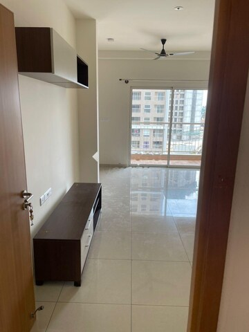 Room in 2 BHK Apartment at Sobha Dream Gardens, Thanisandra Main Road – for Rent