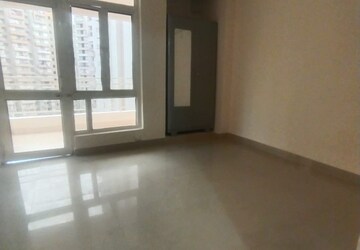2 BHK Apartment For Rent in Sai Anand Plaza, Mira Road East