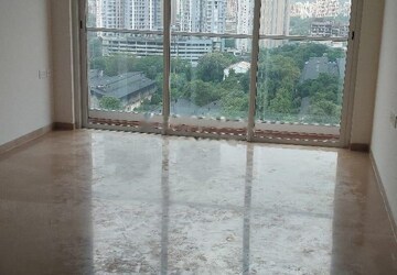 Room in 2 BHK Apartment at Kalpataru Immensa, Kolshet Road – for Rent