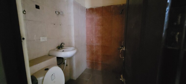 Bathroom, antriksh-green-kaushambi 2 Bedroom 735 Sq.Ft. Apartment In Dabur Chowk Ghaziabad 9352074