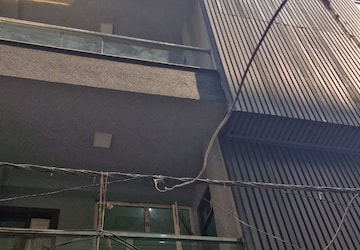 2 BHK Builder Floor For Sale in Chattarpur