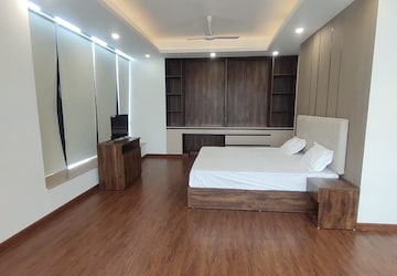 Room in 2 BHK Builder Floor at Kondhwa – for Sale
