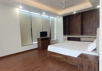 Room in 2 BHK Builder Floor at Kondhwa – for Sale