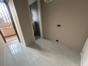 Room in 3 BHK Apartment at Patiala Road – for Sale
