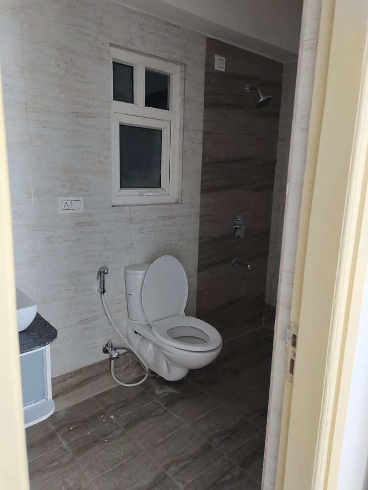 Bathroom, pacific-golf-estate 2 Bedroom 1480 Sq.Ft. Apartment In Kulhan Dehradun 9352401