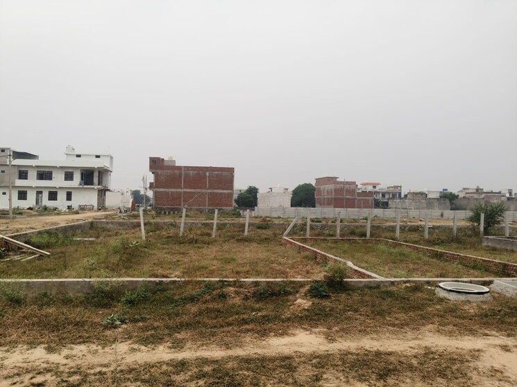 undefined, dhanauli  80 Sq.Yd. Plot In Dhanauli Agra 9352249