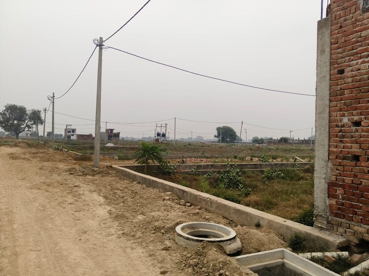 undefined, dhanauli  80 Sq.Yd. Plot In Dhanauli Agra 9352249