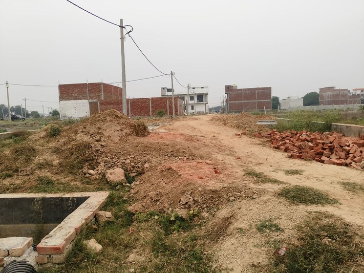 undefined, dhanauli  80 Sq.Yd. Plot In Dhanauli Agra 9352249