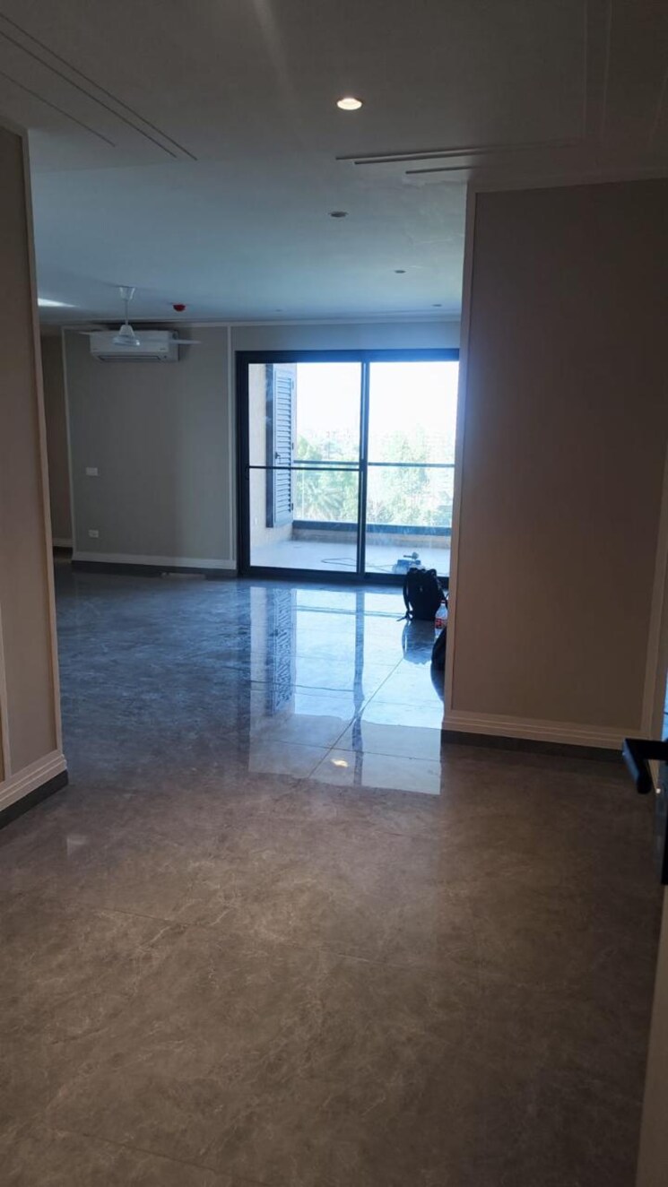 Room, sector 82 a 3.5 Bedroom 2601 Sq.Ft. Apartment In Sector 82 A Mohali 9352201