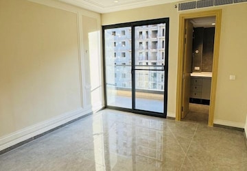 Room in 3.5 BHK Apartment at Sector 82 A – for Rent