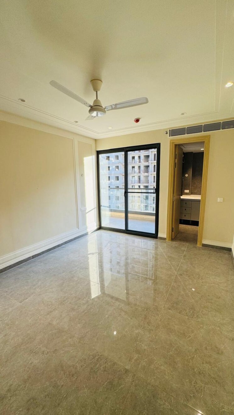 Room, sector 82 a 3.5 Bedroom 2601 Sq.Ft. Apartment In Sector 82 A Mohali 9352201