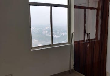Room in 2 BHK Apartment at Ravi Gaurav Excellency, Mira Road – for Rent