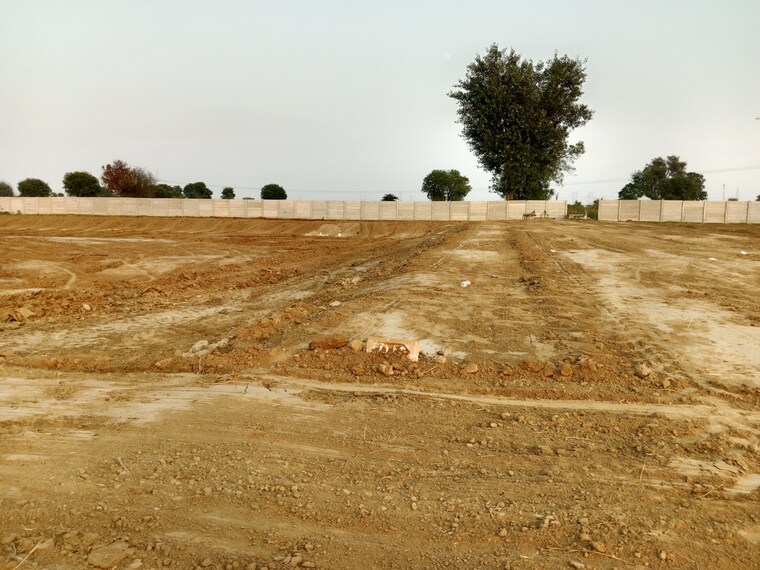 undefined, gwalior road Commercial Land 216 Sq.Yd. In Gwalior Road Agra 9352392
