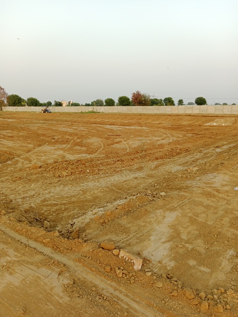 undefined, gwalior road Commercial Land 216 Sq.Yd. In Gwalior Road Agra 9352392