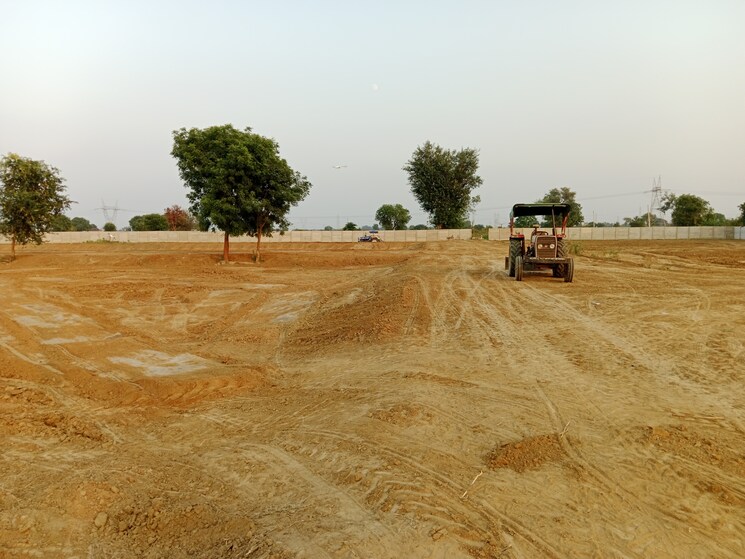 undefined, gwalior road Commercial Land 216 Sq.Yd. In Gwalior Road Agra 9352392