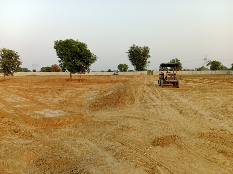 undefined, gwalior road Commercial Land 216 Sq.Yd. In Gwalior Road Agra 9352392