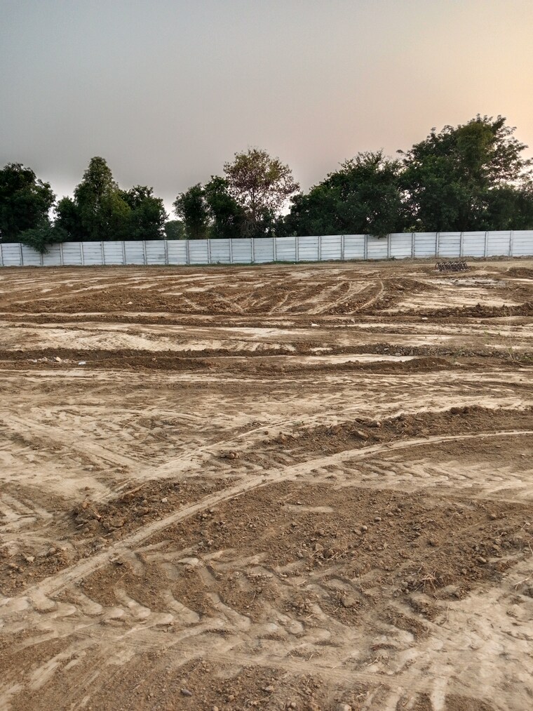 undefined, gwalior road Commercial Land 216 Sq.Yd. In Gwalior Road Agra 9352392