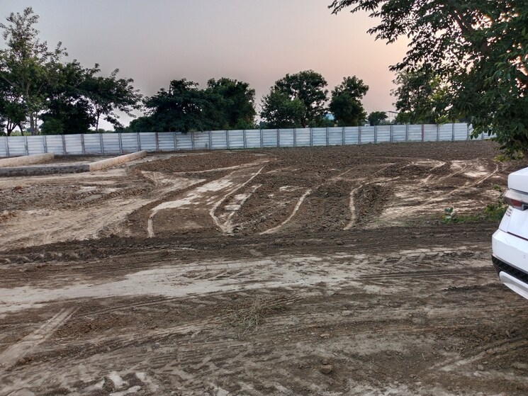 undefined, gwalior road Commercial Land 216 Sq.Yd. In Gwalior Road Agra 9352392